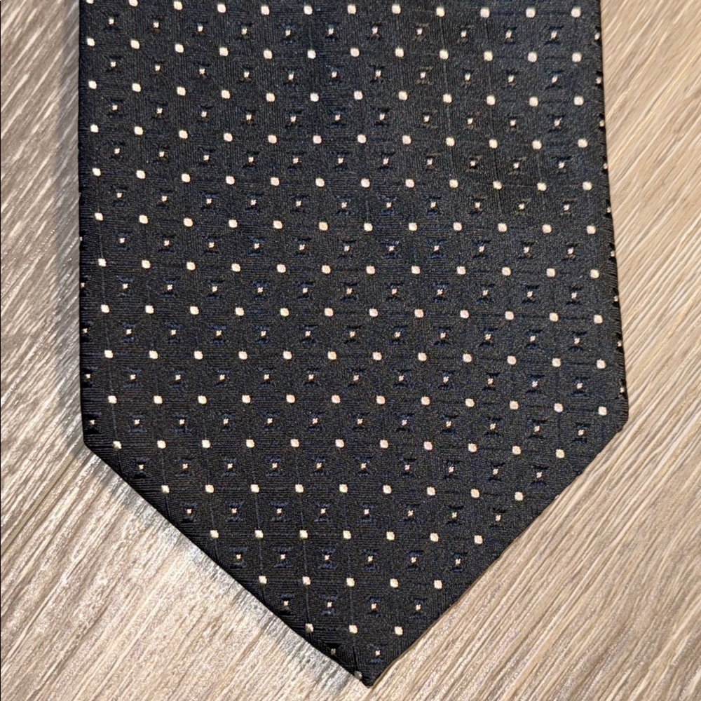 Classic Black and White Polka Dot Silk Tie